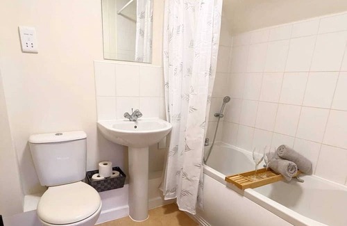 Ipswich Apartment | Charming 2-Bed Apartment in Ipswich