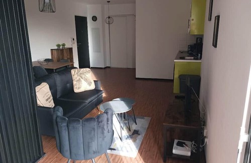 Aiguerelles Apartment | Cosy flat close to the beaches and city centre