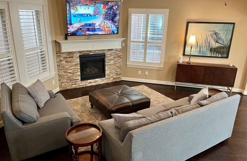 Spring Branch West House | Delightful 3-bedroom townhome near CityCentre & 15 miles from downtown Houston!