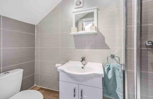 Crawcrook House | Homely three bedroom cottage with log burner.