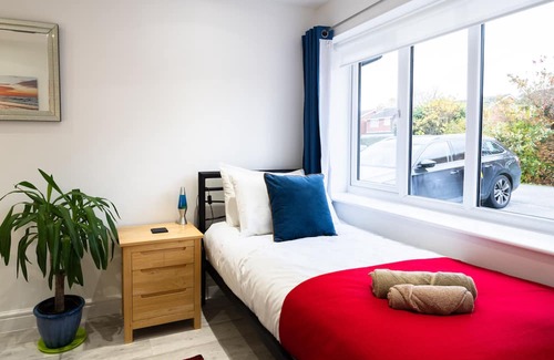 Cherry Hinton House | Spacious 4-br Cambridge House, Free Parking