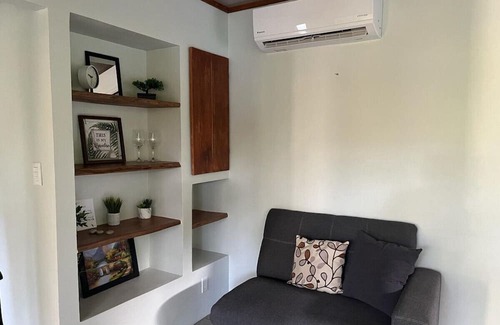 Roble Cabin | 2 Snake-Serpiente Invictus Jungle Villa 2 Queen