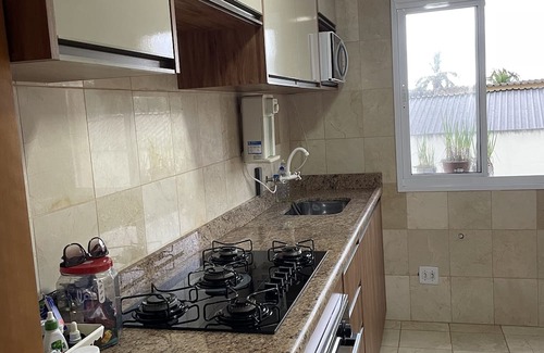 Frade Apartment | Apartamento Mobiliado à 50 Metros da Praia, Estacionamento Grátis e Piscina