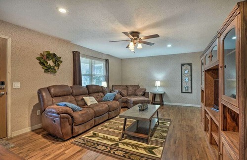 Hardy House | COUNTRY HOME ON 5 ACRES WITH A CREEK AND CLOSE TO THE SPRING RIVER