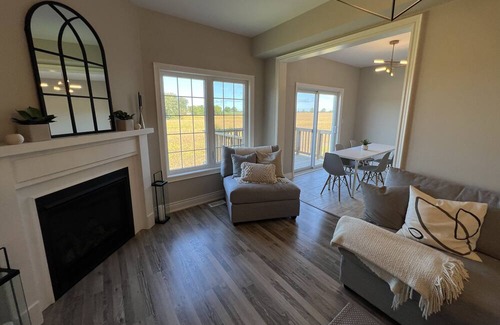 Stayner House | Our modern, stylish & new home in the peaceful & serene Ontario countryside!