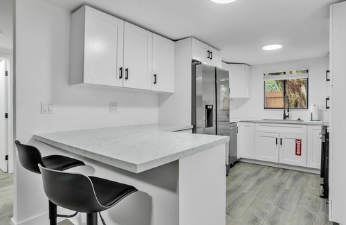 Sailboat Bend House | Las Olas Cabanas Unit #1 - Private Triplex Steps from Las Olas Blvd & Downtown