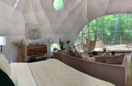 New Plymouth Cabin | Wildwood-Magical dome home in the forest!