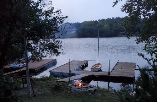 Crystal Lakes House | Quite private lake front property