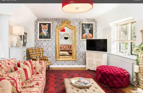 Wickhamford Cabin | Piglet Lodge Cotswolds