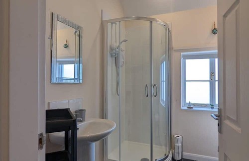 Treffynnon Cottage | 1 Bed Adore Cottage - Bwthyn Bach Addawol