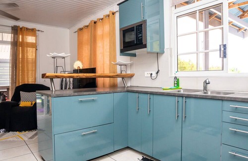 Faaa House | Fare Piafau in Faa'a - Charm & Proximity to the Airport