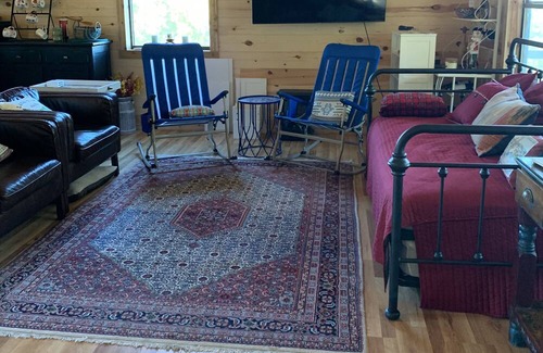 Edgewater Beach Cabin | Prime Total Eclipse viewing. Over three minutes of totality on April 8, 2024.