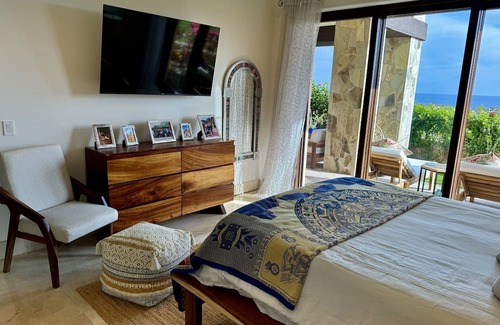 San Jose del Cabo Condo | Oceanview Paradise luxurious three bedroom condo overlooking golf course