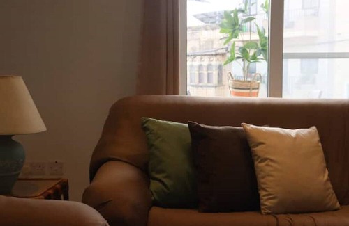 Safi Apartment | Cozy Stay Mins away from Airport