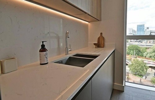 Castlefield Apartment | Top Floor 3-Bed Penthouse in Manchester