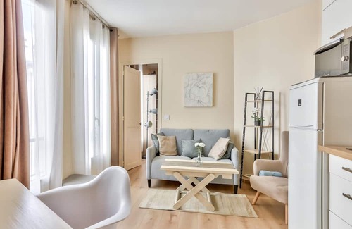 Bel-Air Nord Apartment | Élégant T2 à 9 min à Pied de La Place de la Nation
