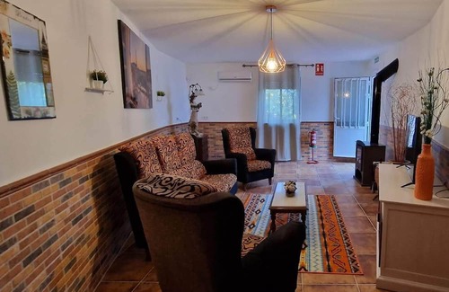 Montanchez Ski Chalet | Casa Rural La Perla. Comodidad y Espacio, dos Lujos Imprescindibles