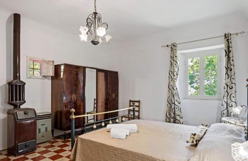 Maniace Villa | Villa "Casa Otaiti" with Mountain View, Private Garden & Wi-Fi