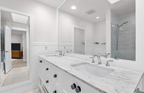 Bothell House | Open & Spacious Traditional Home