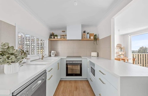 Lulworth Apartment | Shore to Adore: Near Beach, Ocean Views & WiFi