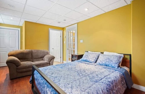 Paradise Apartment | Calm From Away- Cozy Studio Apt
