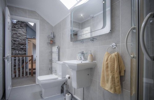 Llanddowror House | Fletcher Coach House - 3 Bedroom Cottage - Pendine