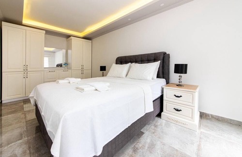 Gundogan Apartment | Sea View Huge Private Villa With Terrace in Bodrum