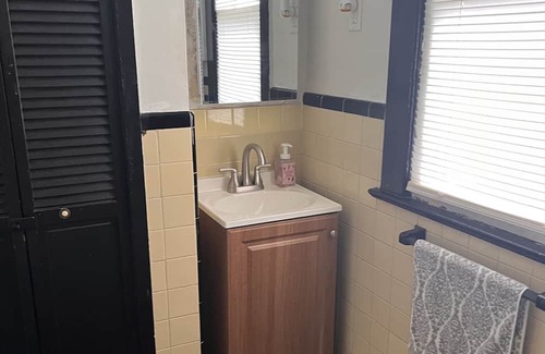 Holly Hill Cottage | Marvelous!! In front of the river, beautiful sunrises, 5 minutes Daytona Beach