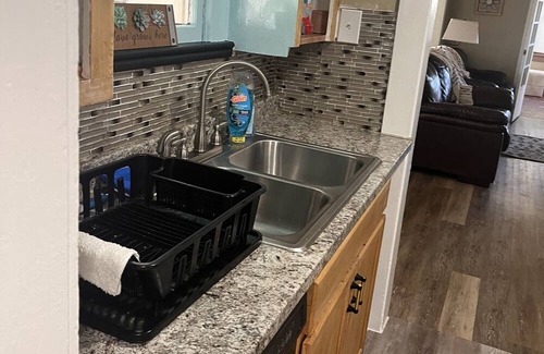 Holly Hill Cottage | Marvelous!! In front of the river, beautiful sunrises, 5 minutes Daytona Beach