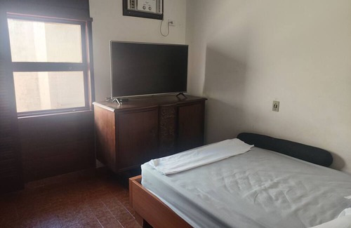 Lazaro House | Casa Aconchegante a 100 m da Praia do Lázaro em Ubatuba. Estacionamento Proprio