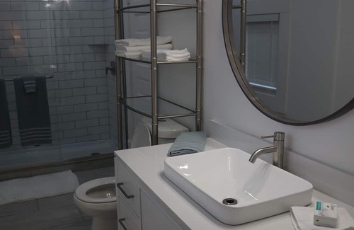 Calhoun House | Hillside Cottage