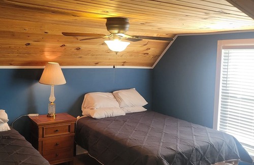 Fairview  Highland County Other | Amazing Farmhouse 20 mins to Wilmington, Washington CH, Hillsboro