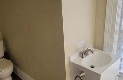 Fairview  Highland County Other | Amazing Farmhouse 20 mins to Wilmington, Washington CH, Hillsboro