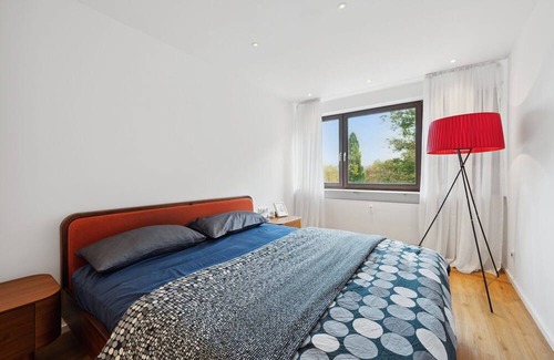 Boeblingen Apartment | Artistic 2BR Apartment "TULIP" I Netflix I Parking I Home office I Balcony