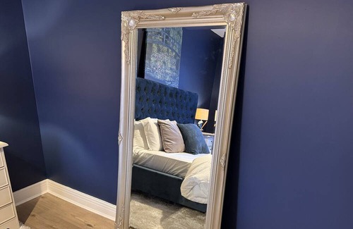 Cortober Apartment | Cozy Apartment w/ Shannon View. 2 mins From Town Center