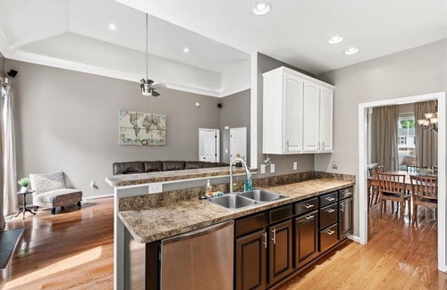 Mineral House | gather 'round the firepit, chill by the pool or go jump in the lake-it's nearby!