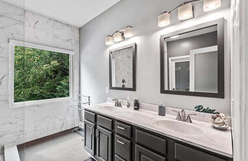 Mineral House | gather 'round the firepit, chill by the pool or go jump in the lake-it's nearby!