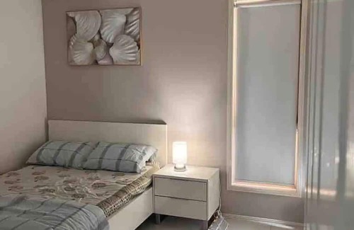 Calamvale House | Home away from Home