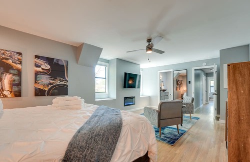 Parkway Village Cottage | Memphis Vacation Rental ~ 10 Mi to Graceland!