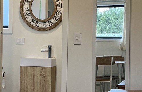 Oropi Apartment | Lifestyle Living 'Gottage' Stay in Rural Setting