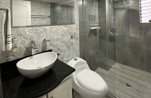 El Castillo Apartment | Apartamento en la Mejor Zona del Poblado Cerca a los Mejores Centros Comerciales