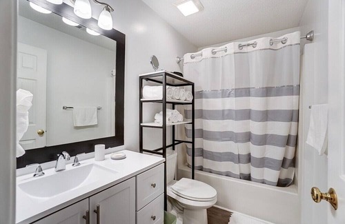 Wingate Apartment | Walking distance to Wingate University! Book now