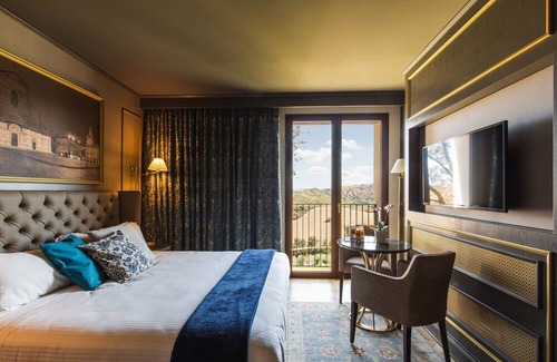 Castel San Pietro Terme Villa | Luxus Villa mit Privatem Pool. Maximal 12 Personen