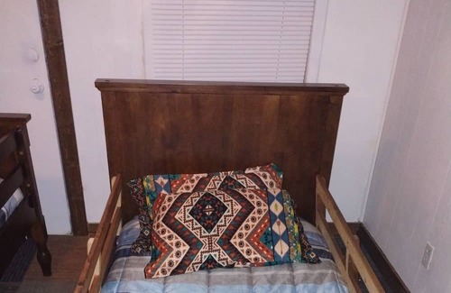 Naples House | Escape to tranquility and seclusion at Two River Cottage.