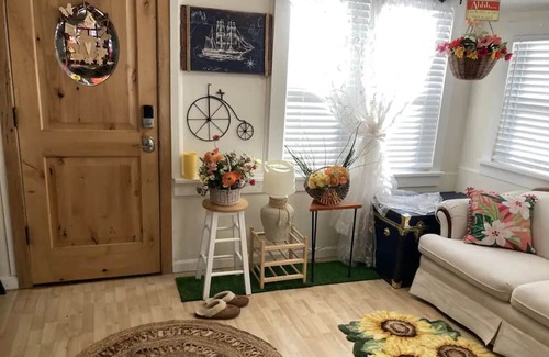 Longmont House | Super Cozy Home!