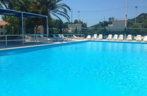 Falerna Apartment | Holiday Apartment "Trilocale 33 Residence La Giungla" with Sea View, Shared Pool & Wi-Fi