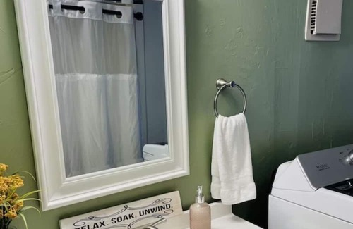 Maysville Cabin | The Cabin at 112 Main Street Augusta: Rustic River Retreat