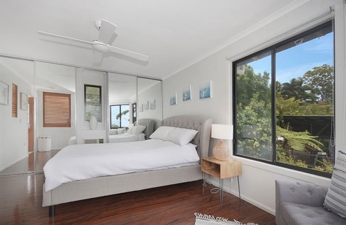 Buderim House | Treetop Oasis, Family Holiday Home