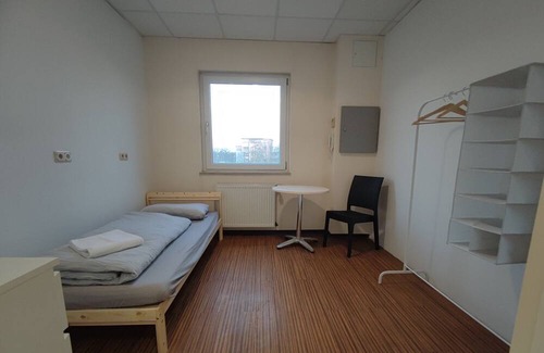 Hochheim am Main Apartment | Monter24 - Residential I Central I Business 8 Pers
