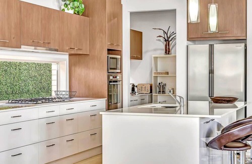 Woodville Gardens House | The Grapevine An Indoor Outdoor Urban Retreat